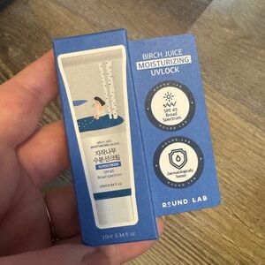 đź’•Round Lab Birch Juice Moisturizing UV Lock Sunscreen